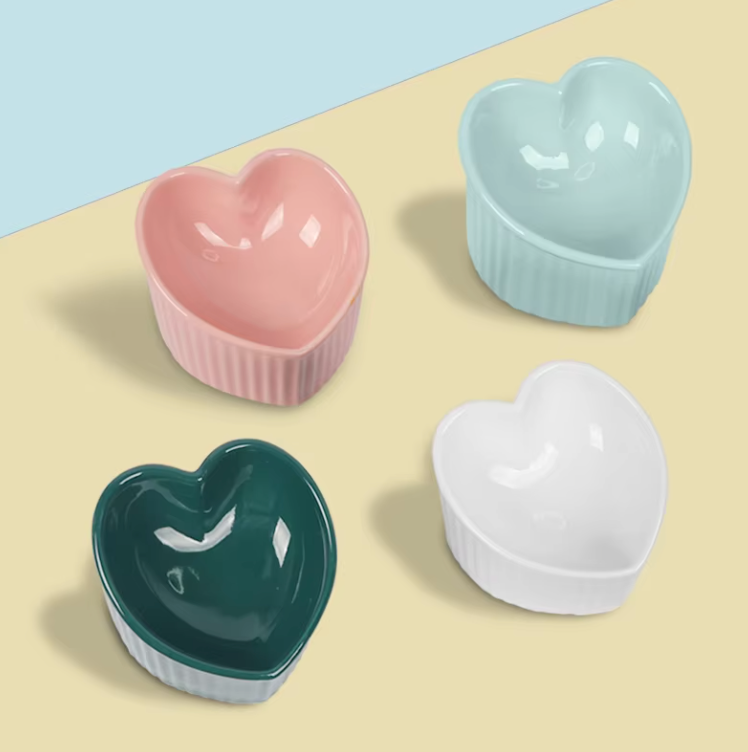 Slanted pet bowl Ceramic pet bowl